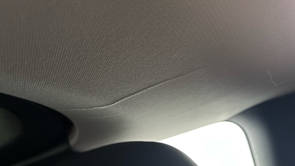 TESLA MODEL Y scuff