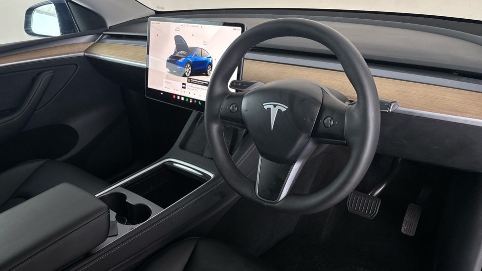 TESLA MODEL Y Image 9