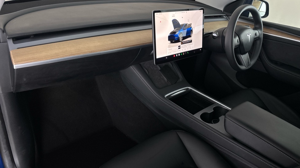 TESLA MODEL Y Image 10