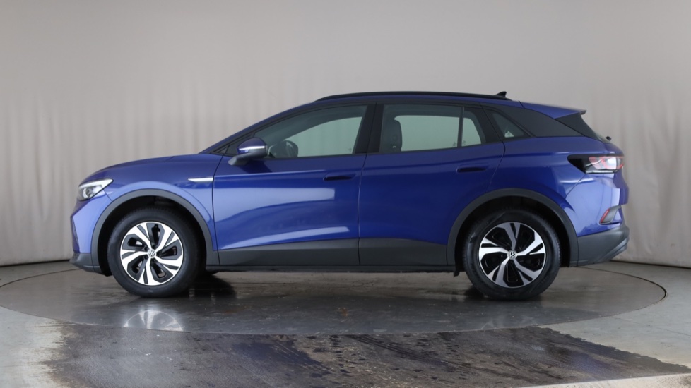VOLKSWAGEN ID.4 Image 2