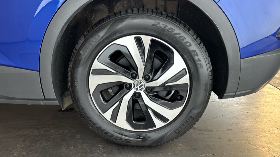 VOLKSWAGEN ID.4 Image 18