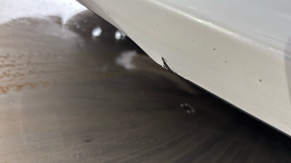 TESLA MODEL 3 Scuff