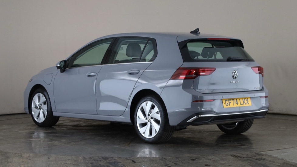 VOLKSWAGEN GOLF Image 3