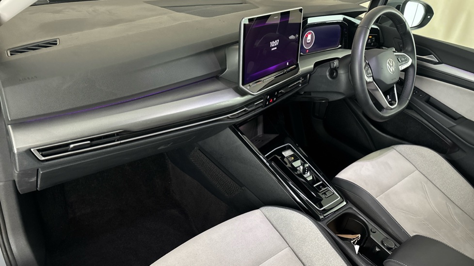 VOLKSWAGEN GOLF Image 10