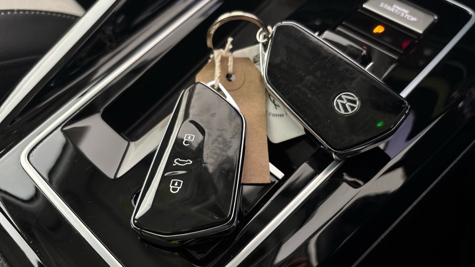 VOLKSWAGEN GOLF 2 keys