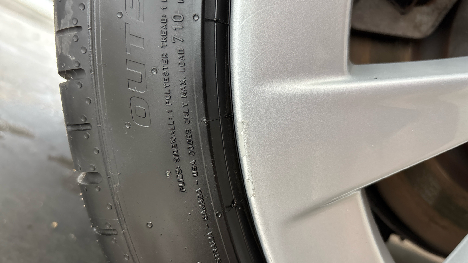 Tesla Model 3 RWD 4dr Auto