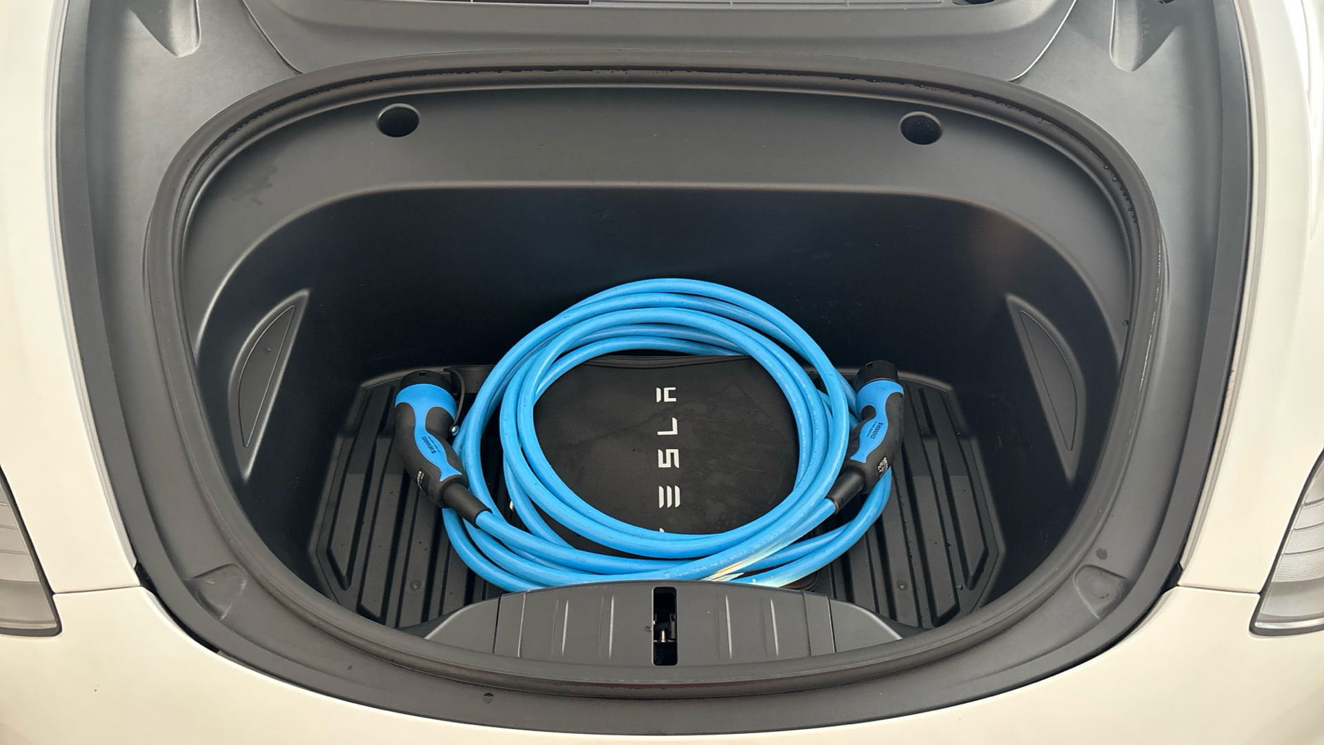 Tesla Model 3 RWD 4dr Auto