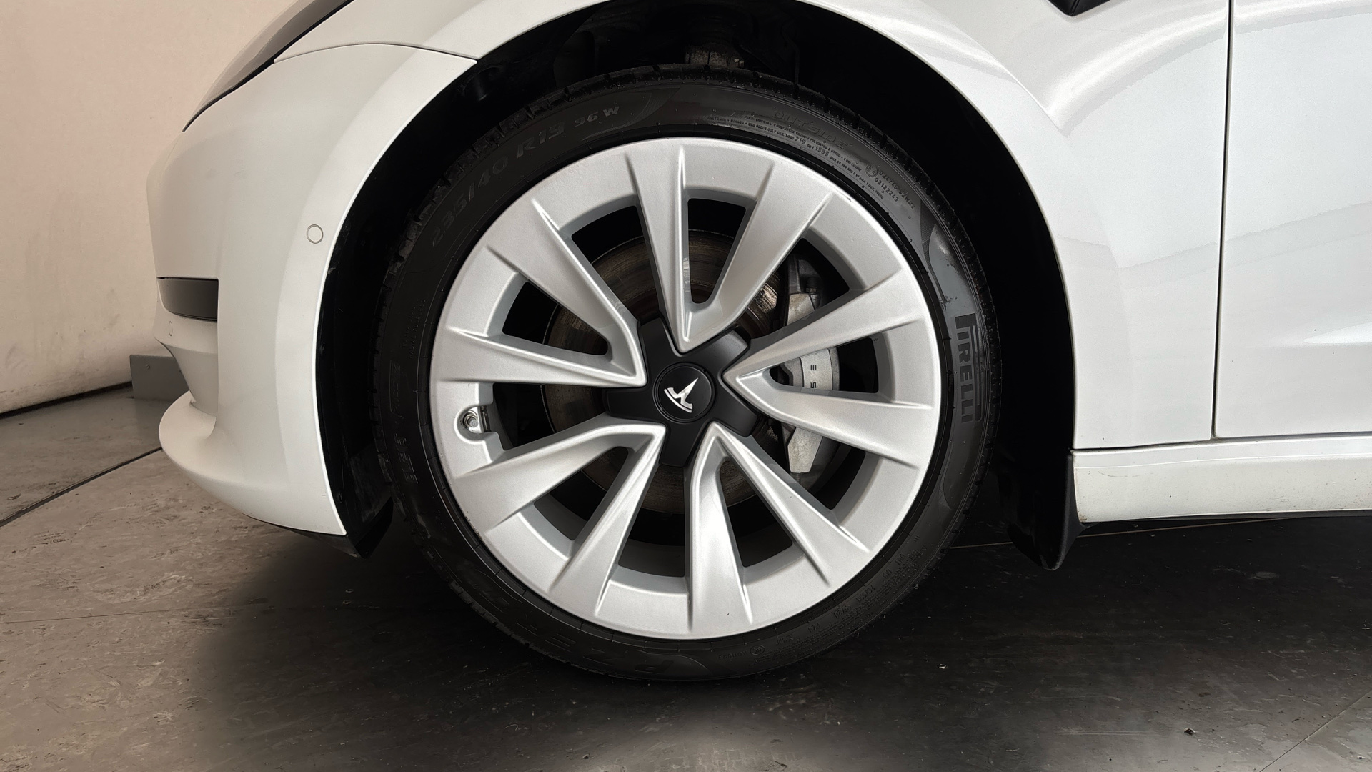 Tesla Model 3 RWD 4dr Auto