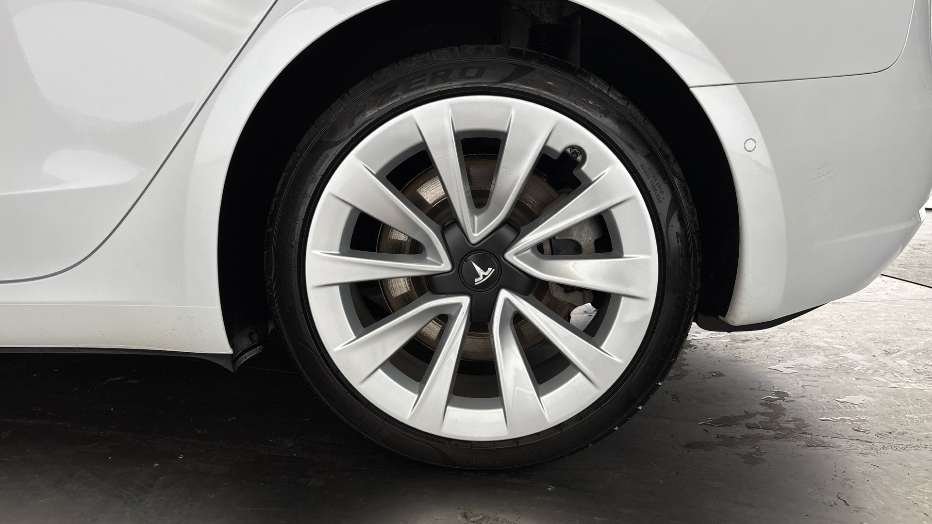 Tesla Model 3 RWD 4dr Auto