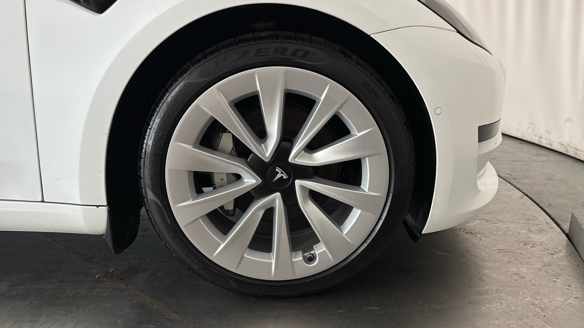 Tesla Model 3 RWD 4dr Auto