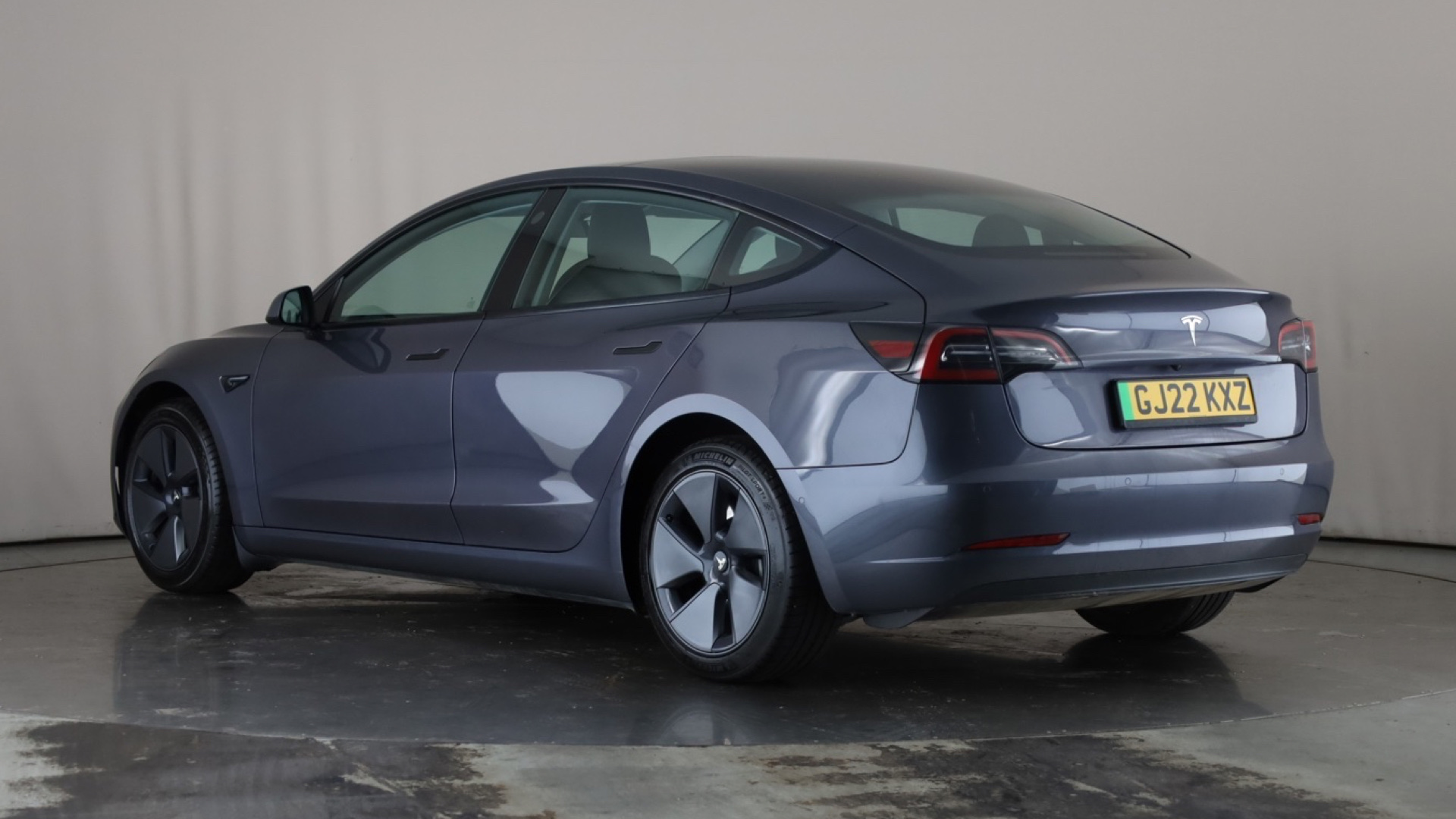 Tesla Model 3 RWD 4dr Auto