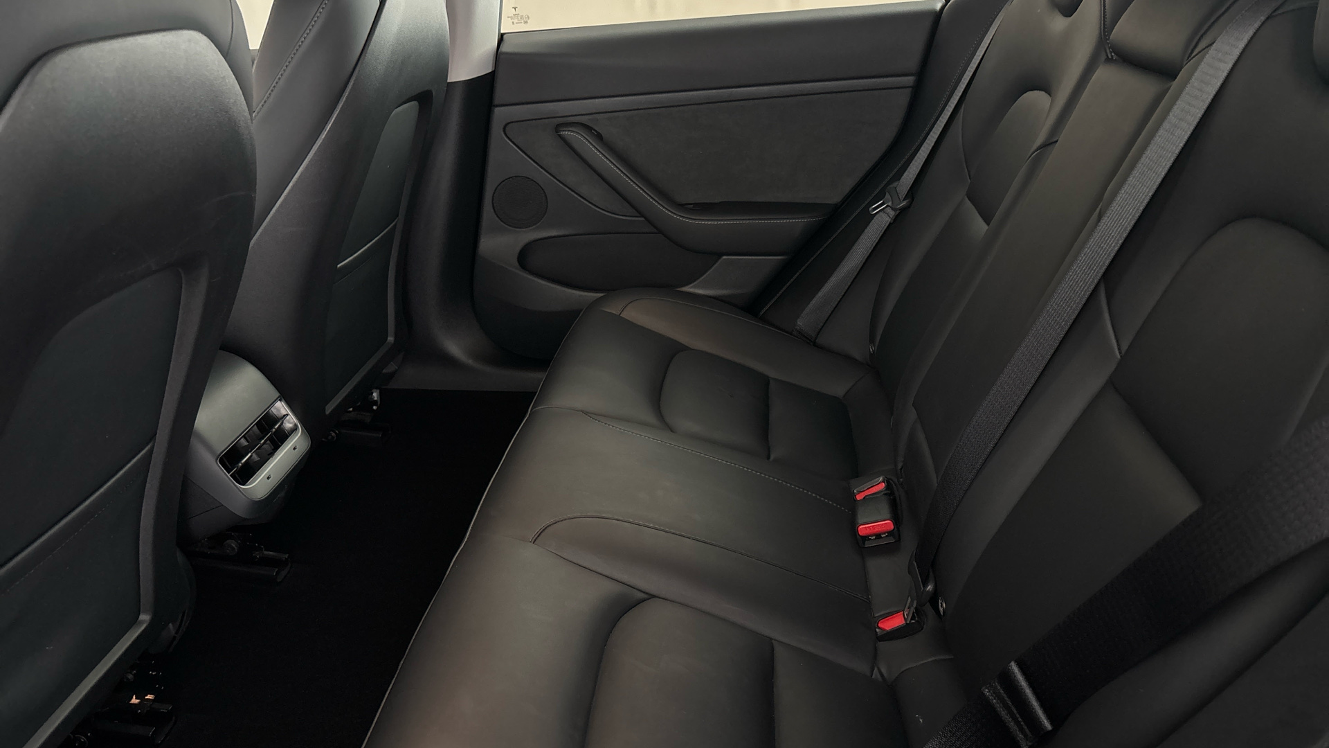 Tesla Model 3 RWD 4dr Auto