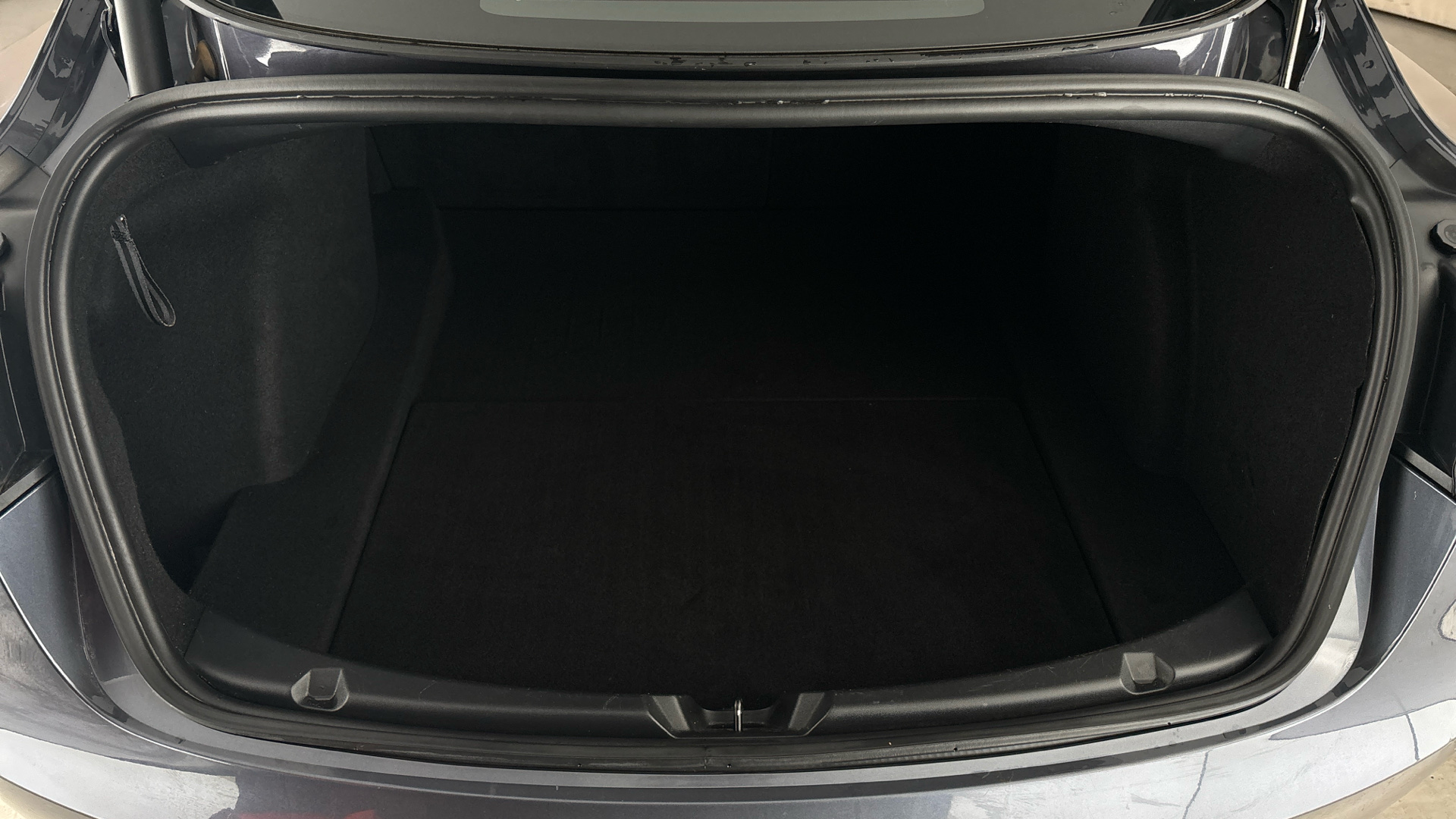 Tesla Model 3 RWD 4dr Auto
