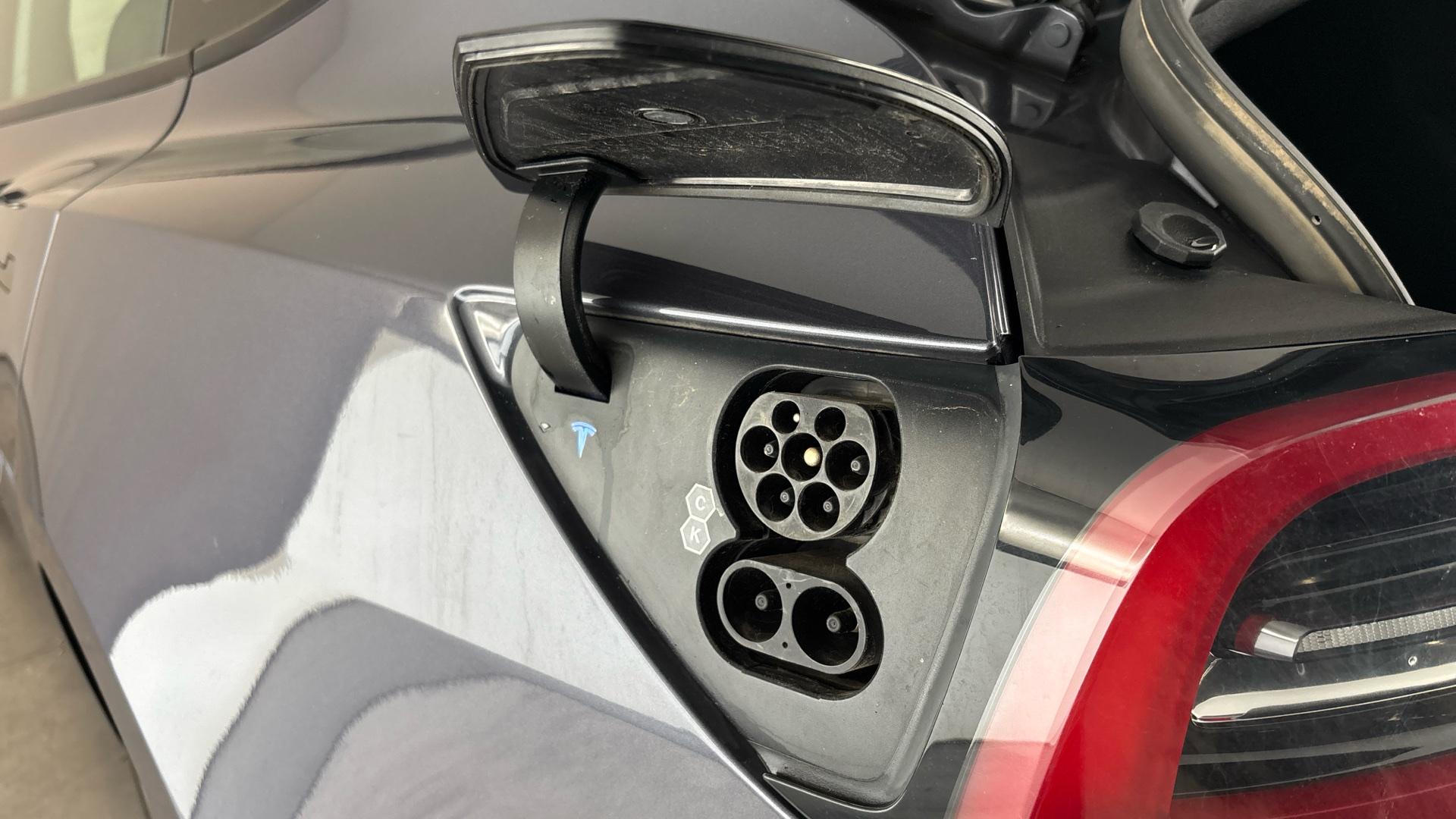 Tesla Model 3 RWD 4dr Auto
