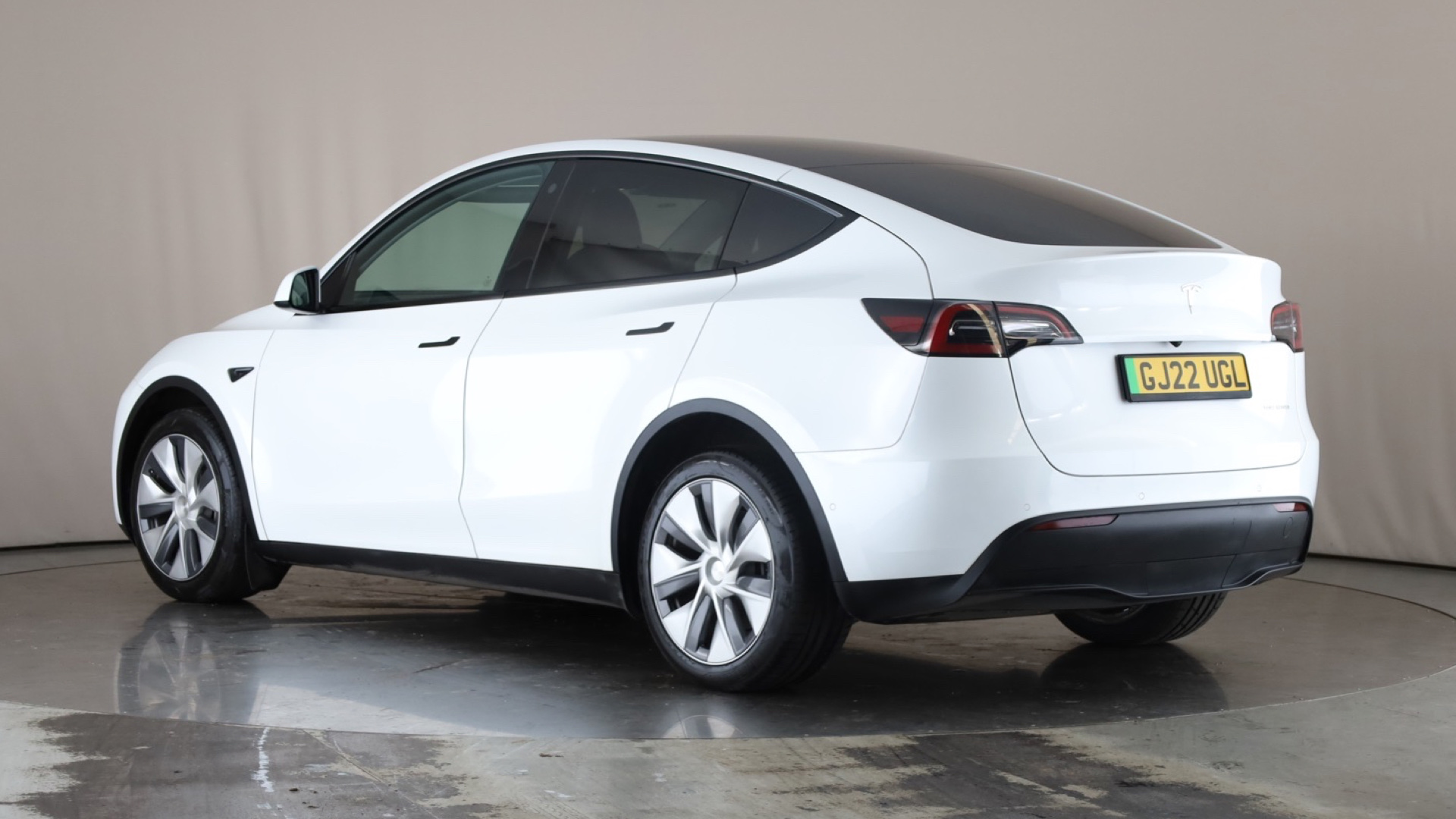 Tesla Model Y Long Range AWD 5dr Auto