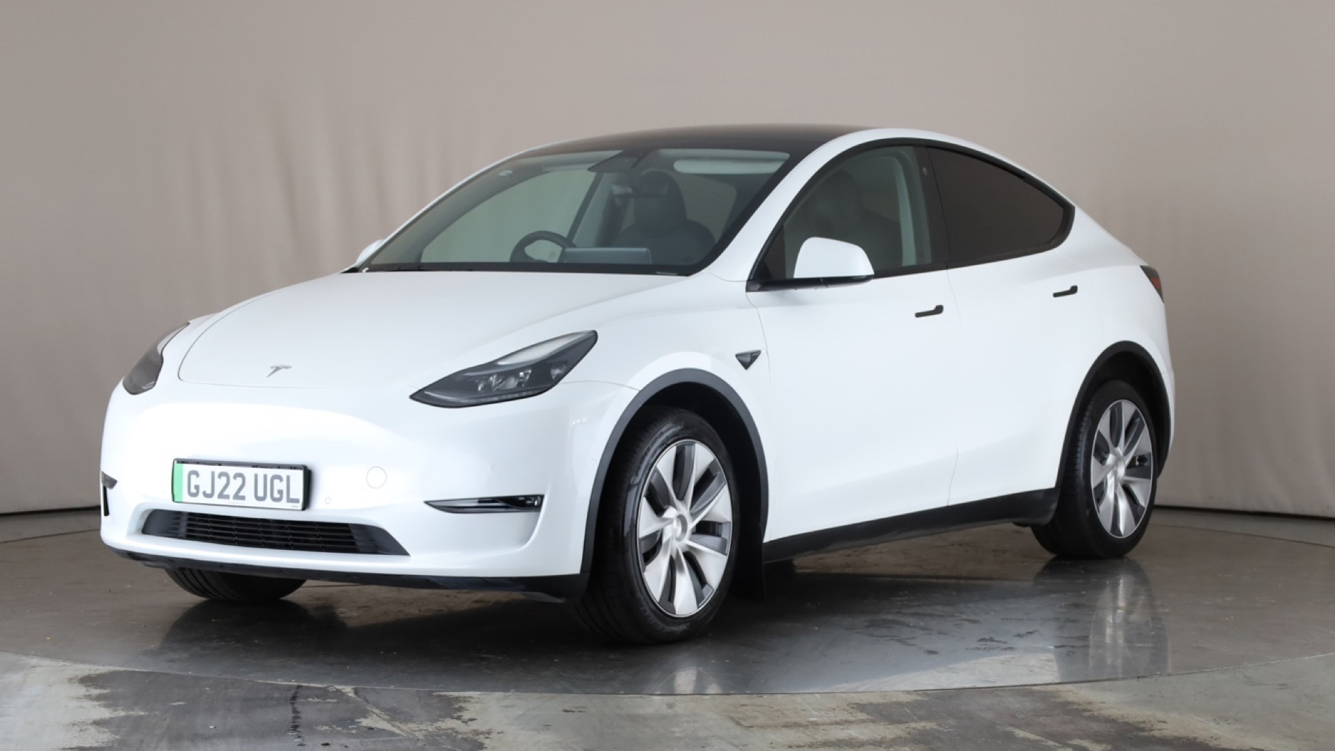 Tesla Model Y Long Range AWD 5dr Auto