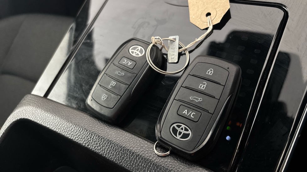 Toyota BZ4X 2 keys