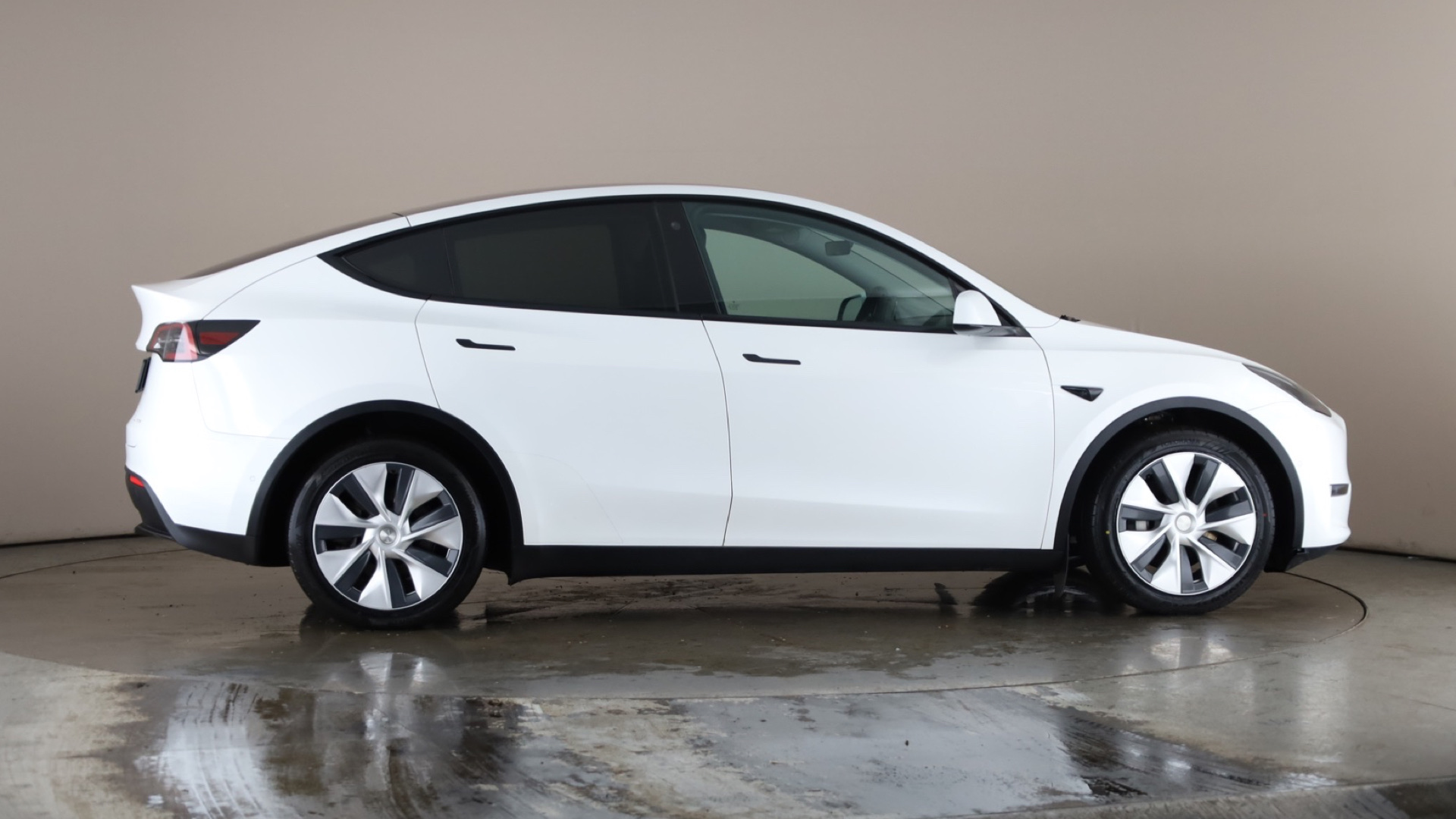 4020746 Long Range AWD 5dr Auto