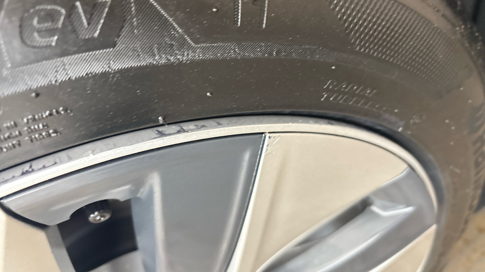 4020746 Long Range AWD 5dr Auto