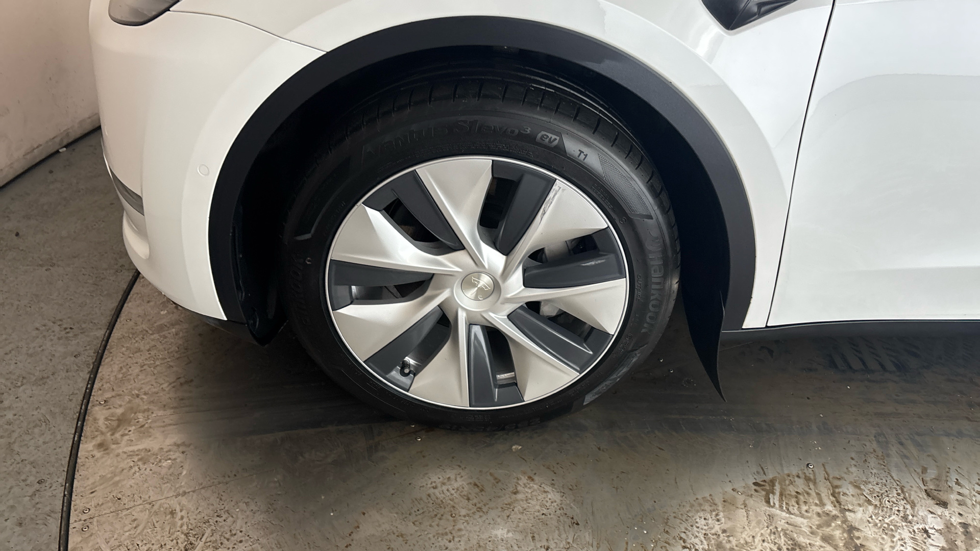 4020746 Long Range AWD 5dr Auto