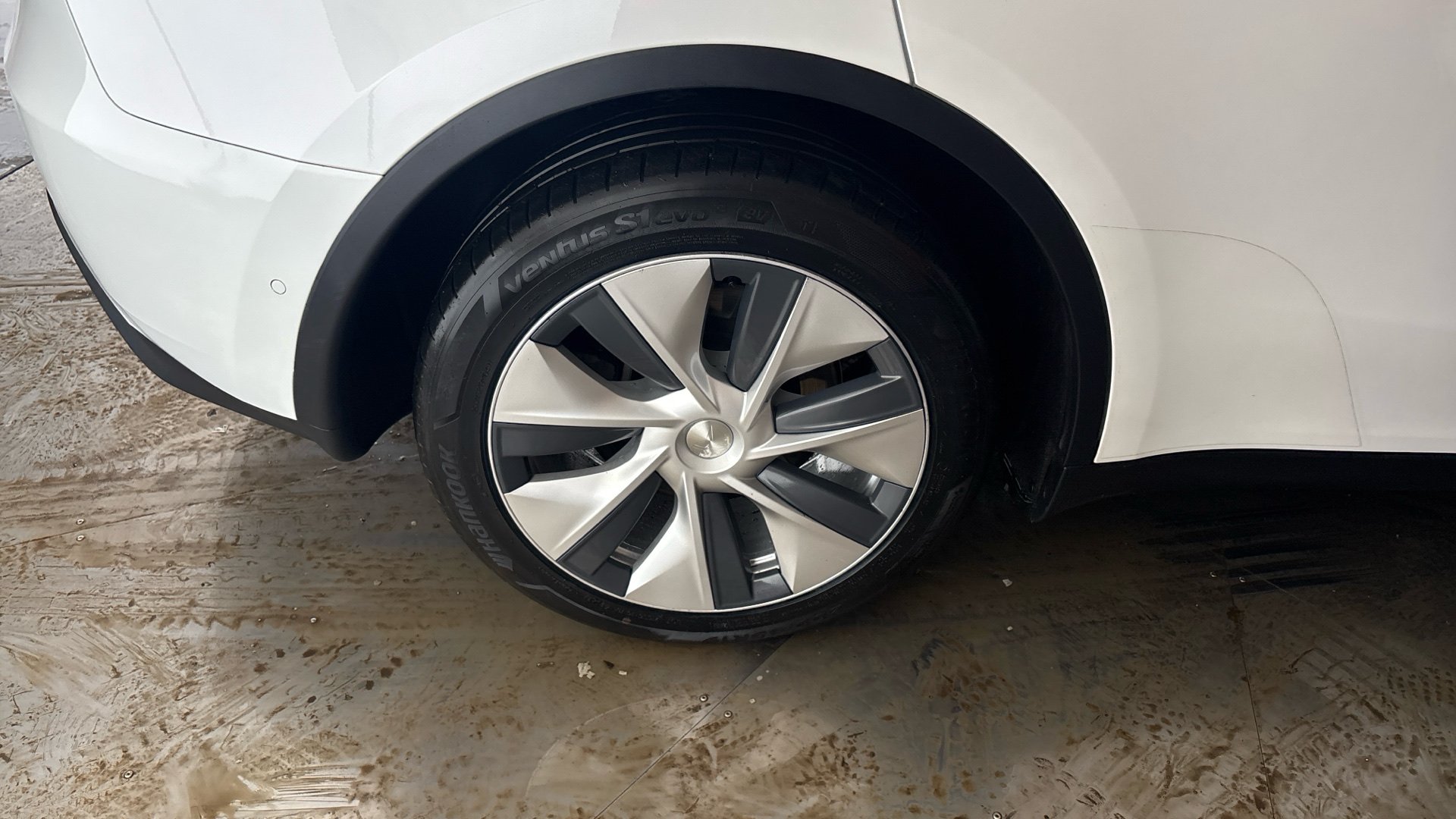 4020746 Long Range AWD 5dr Auto