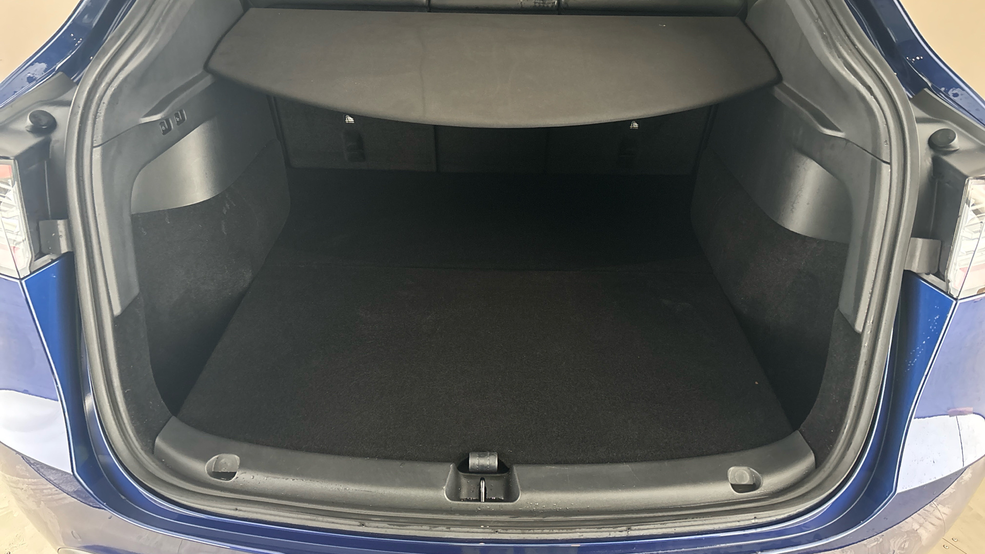 4020657 Long Range AWD 5dr Auto