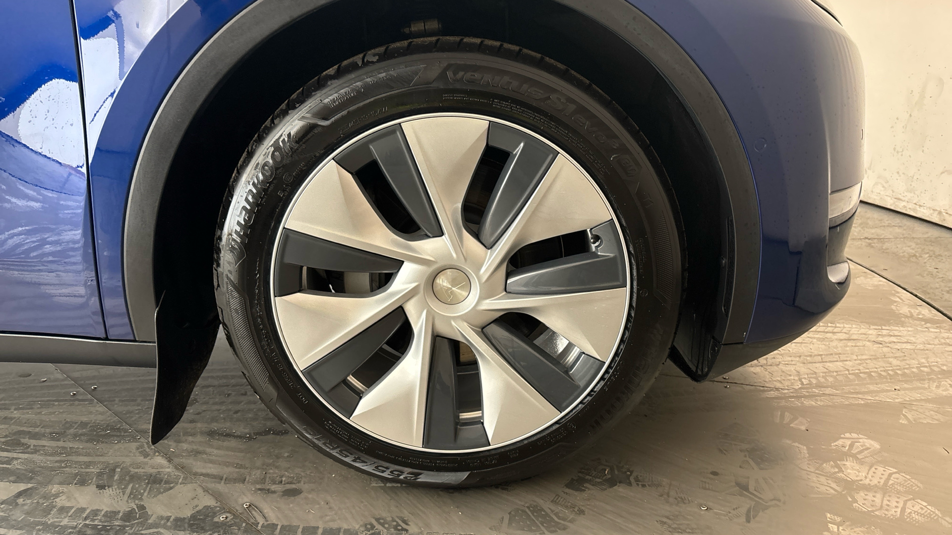 4020657 Long Range AWD 5dr Auto