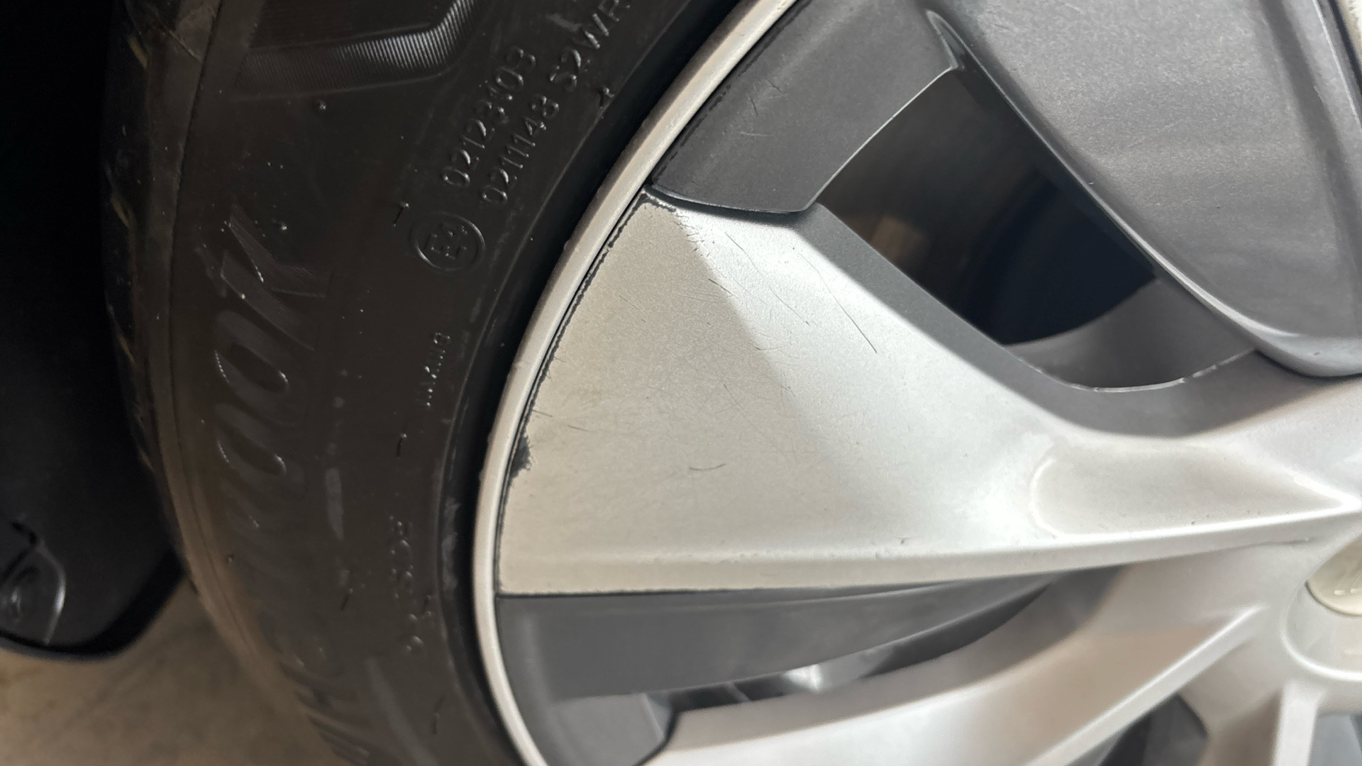 4020636 Long Range AWD 5dr Auto