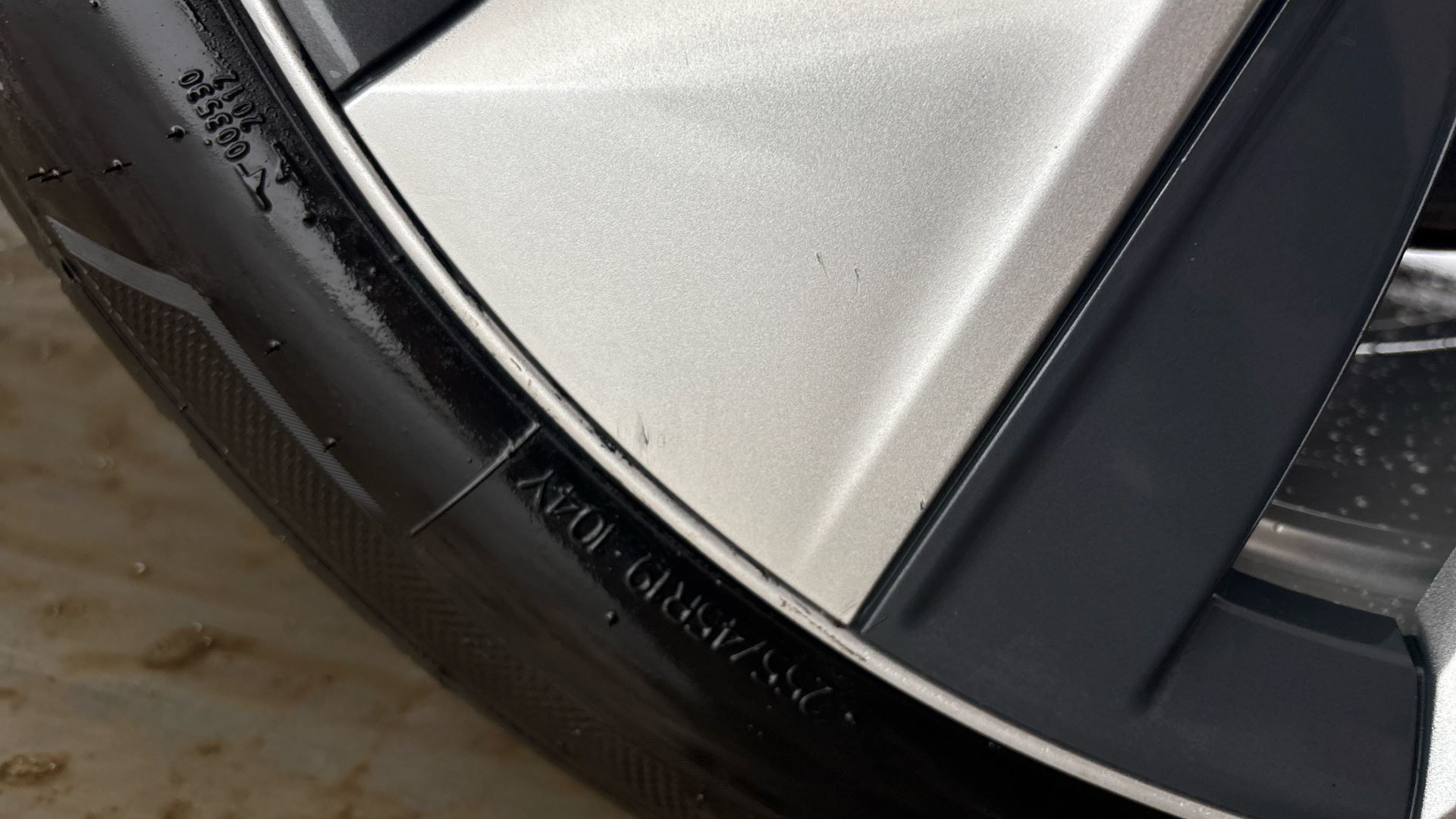 4020636 Long Range AWD 5dr Auto