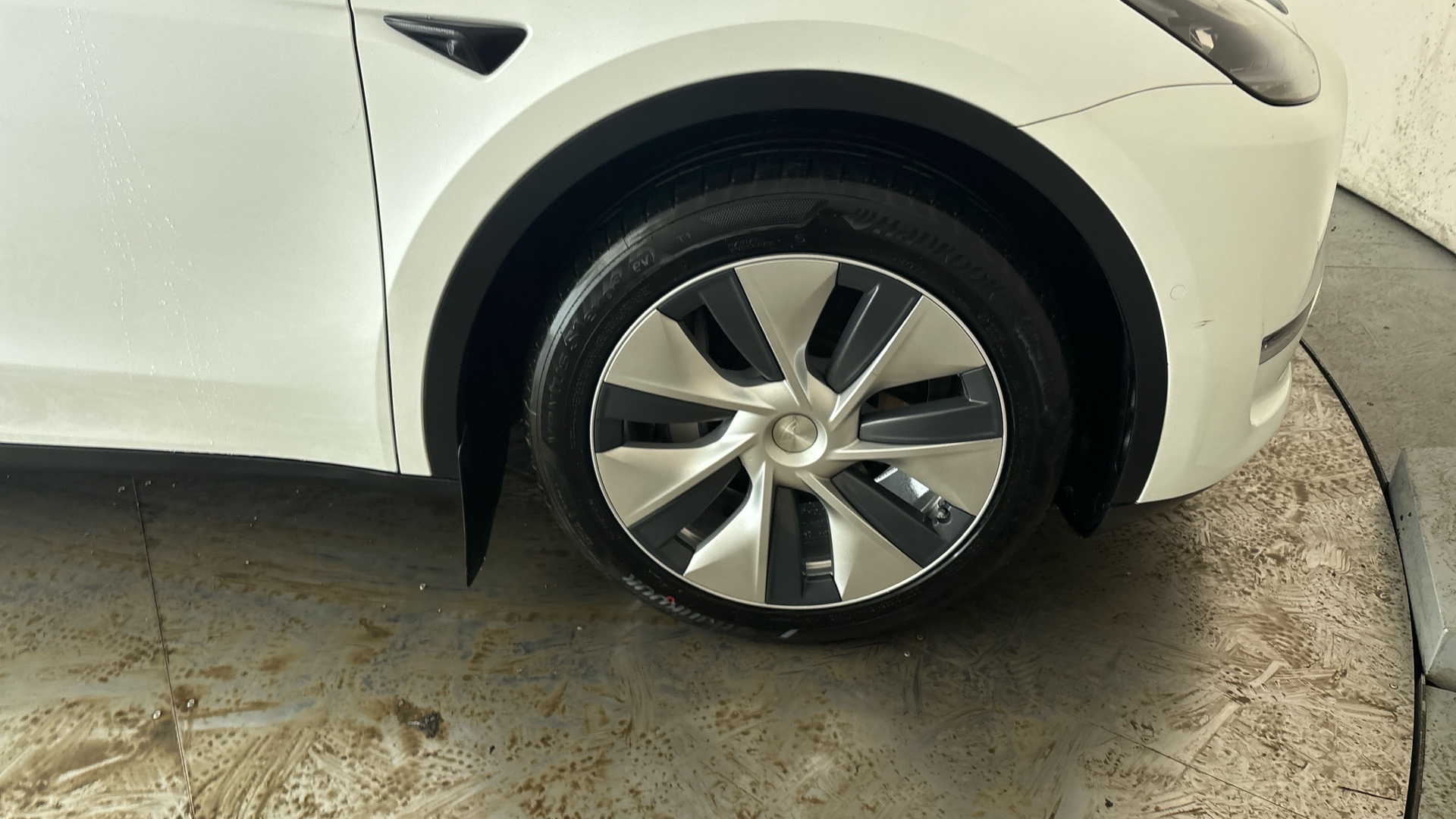 4020636 Long Range AWD 5dr Auto