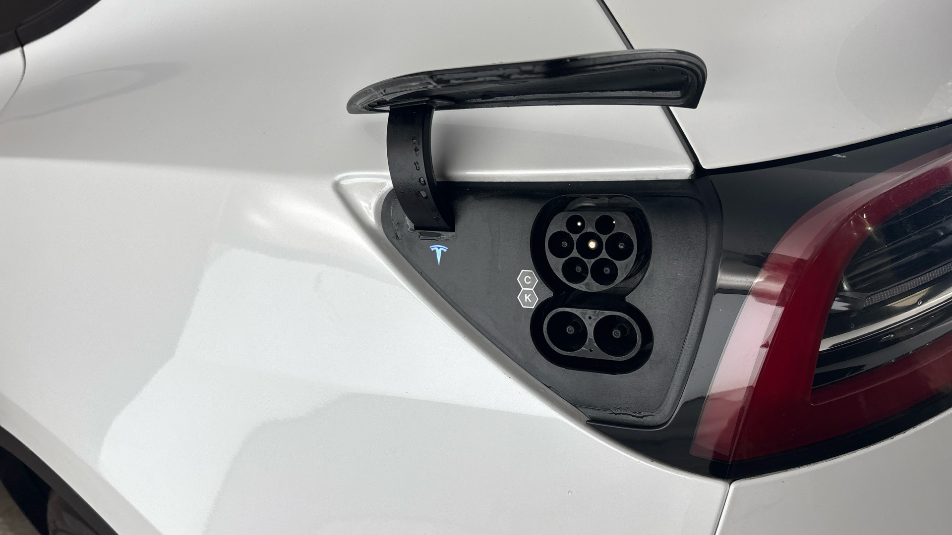 4020636 Long Range AWD 5dr Auto