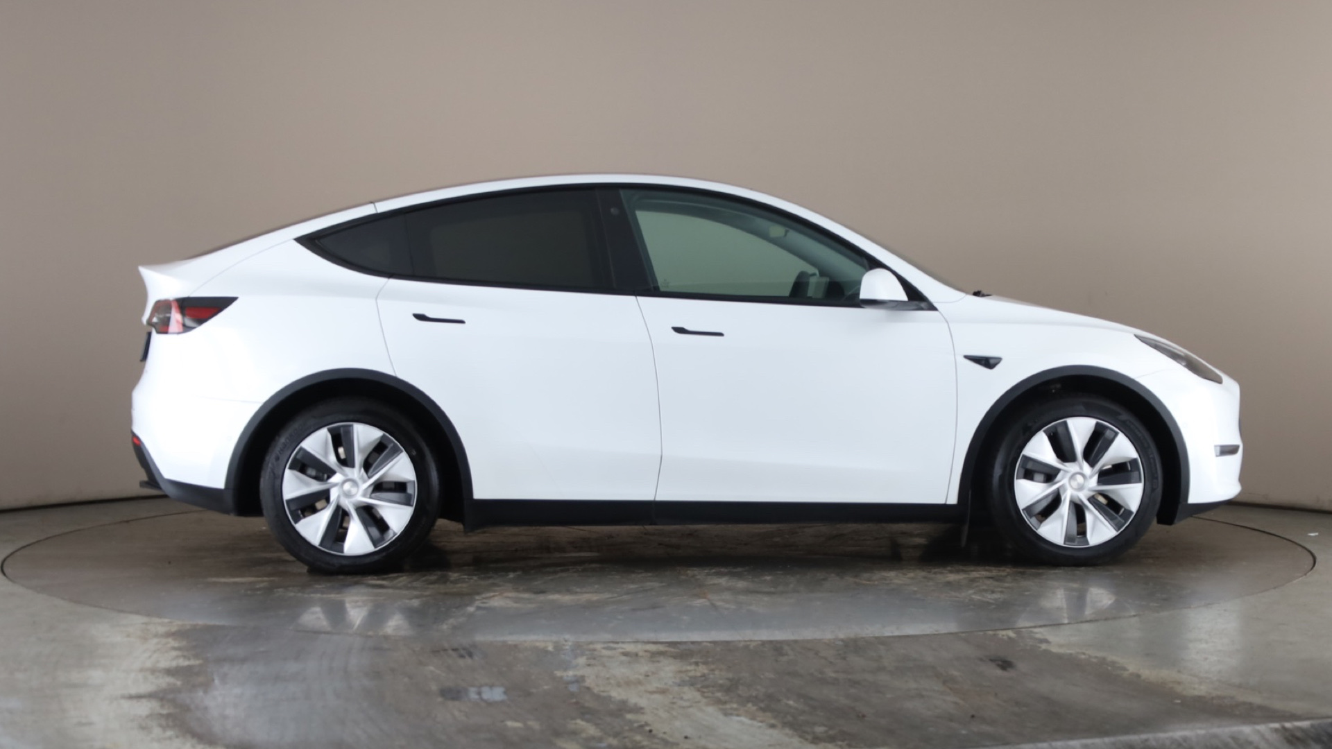 4027508 Long Range AWD 5dr Auto