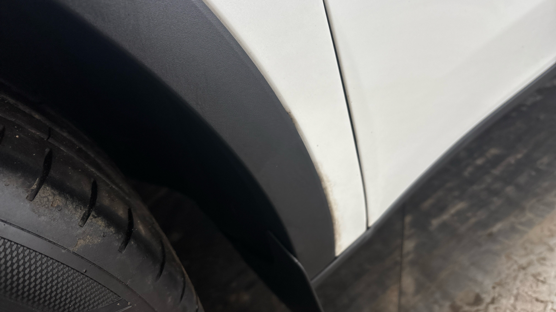 4027508 Long Range AWD 5dr Auto