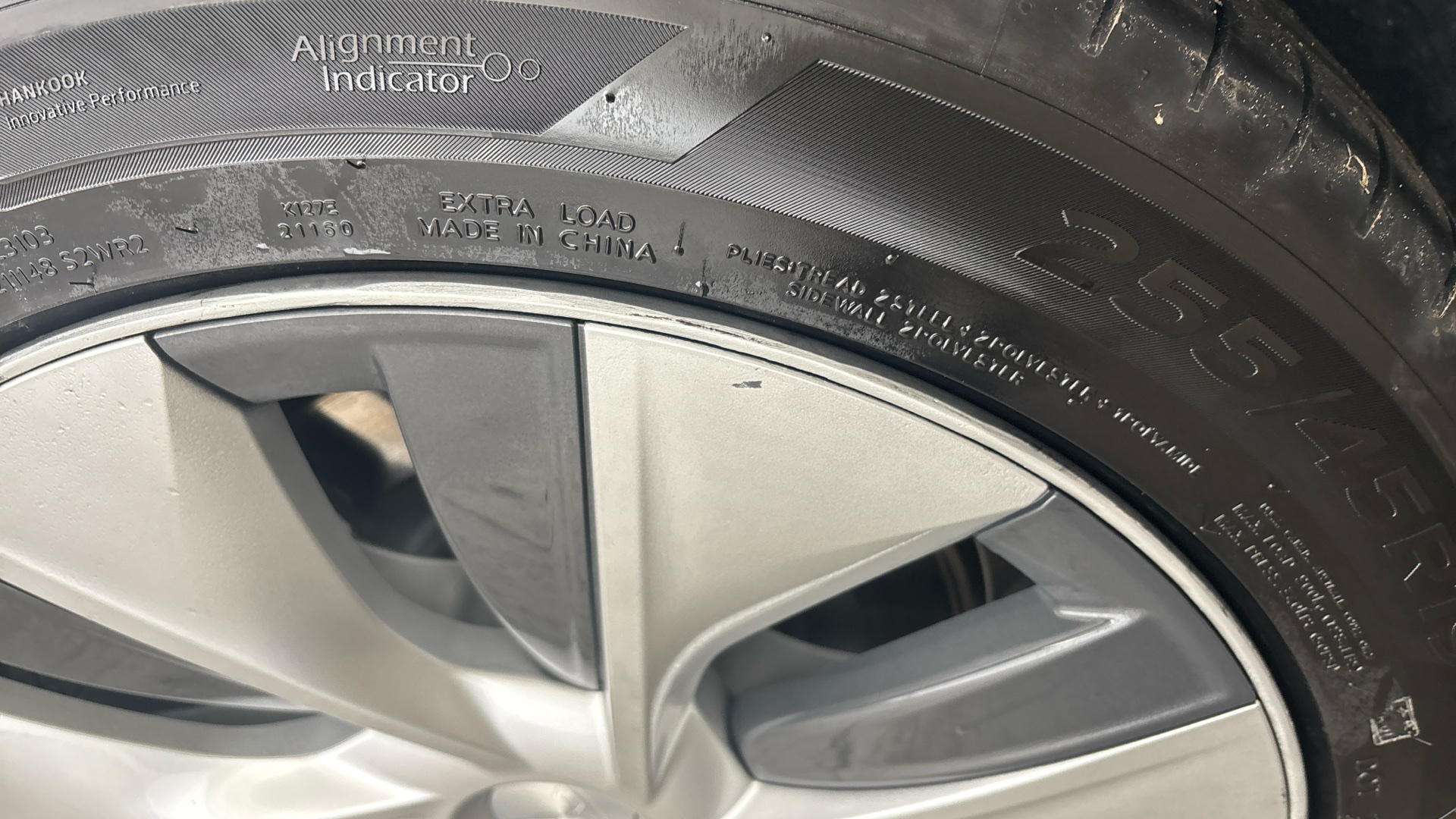 4027508 Long Range AWD 5dr Auto