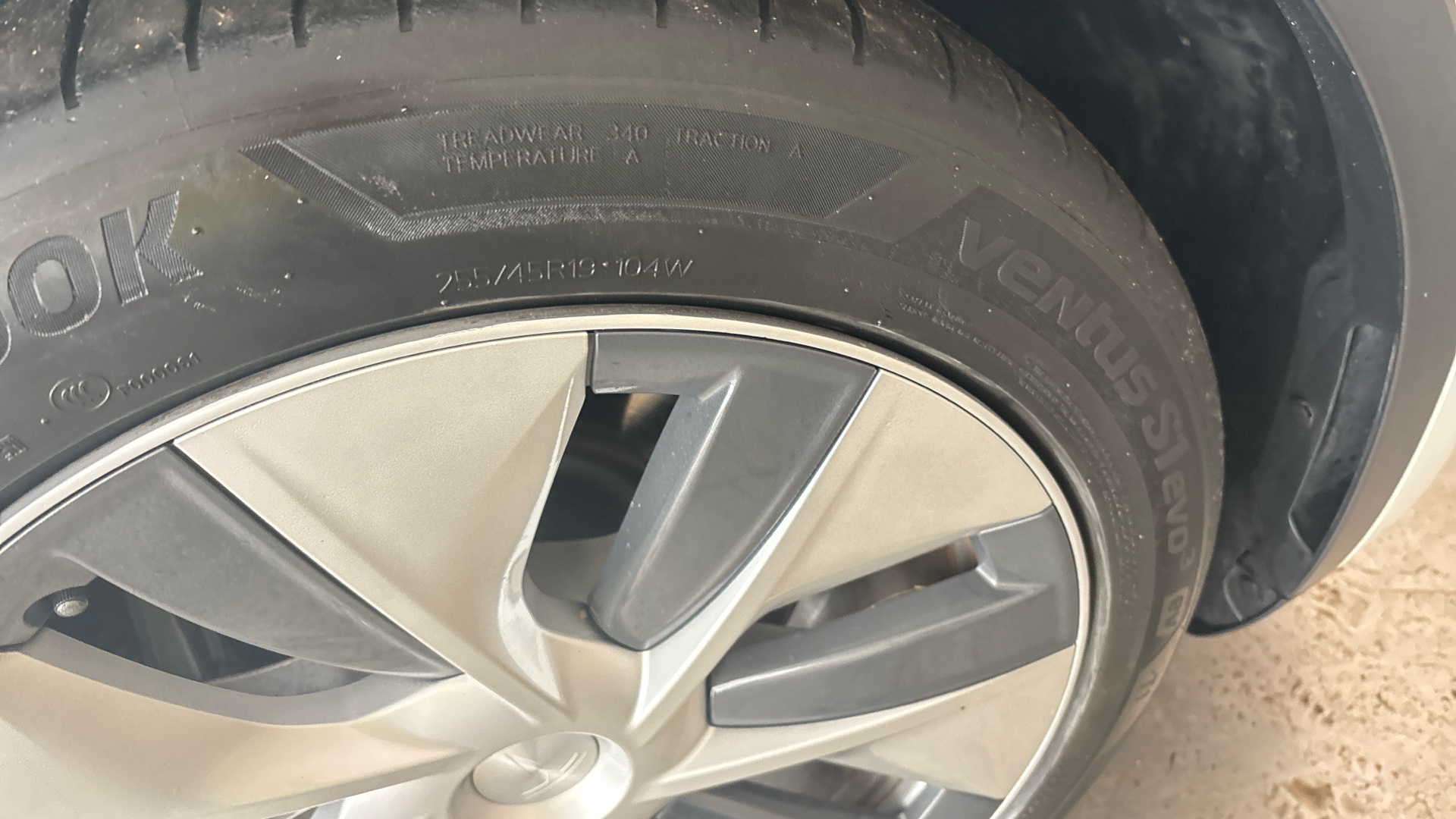 4027508 Long Range AWD 5dr Auto