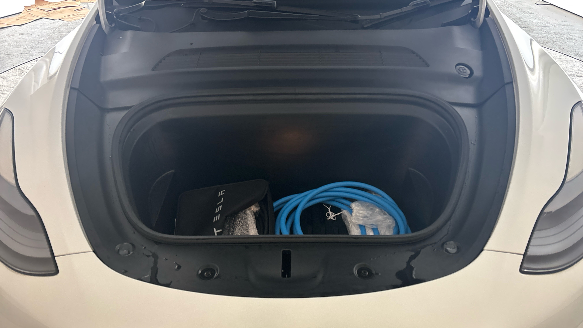 4027508 Long Range AWD 5dr Auto