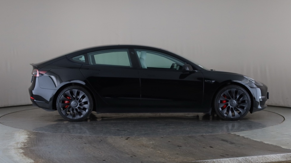 TESLA MODEL 3 Image 6