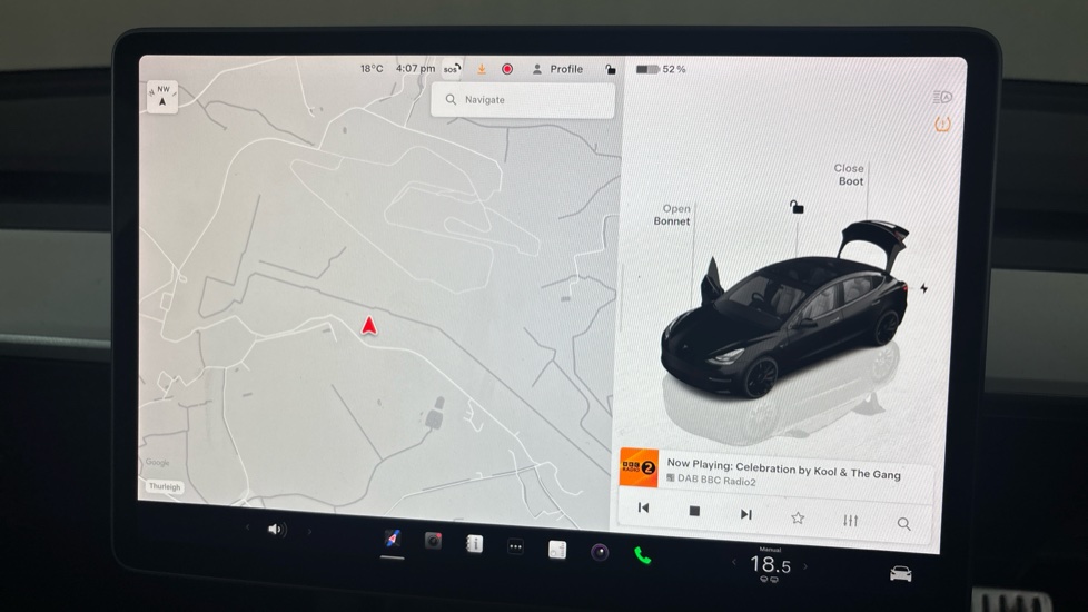 TESLA MODEL 3 Image 12