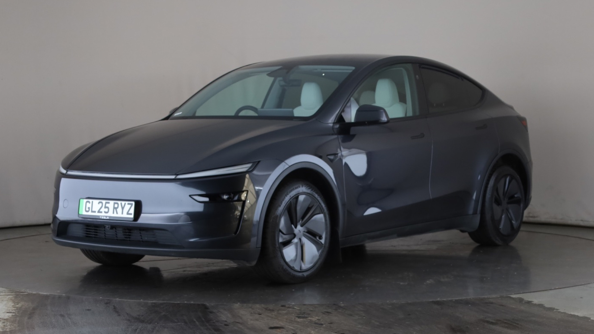 Long Range RWD 5dr Auto