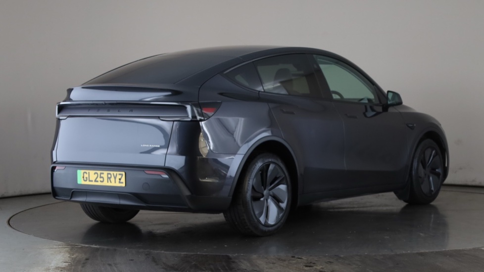 TESLA MODEL Y Image 5