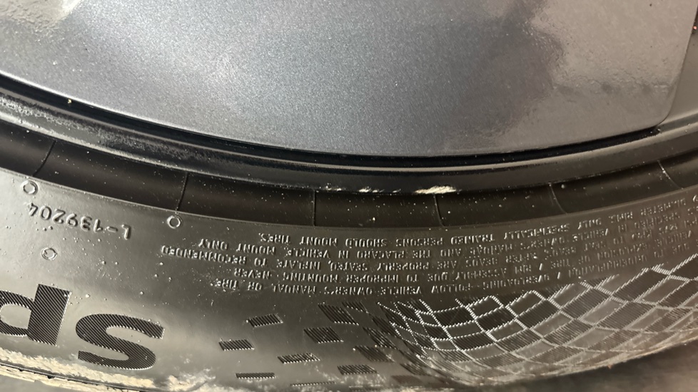 TESLA MODEL Y scuff
