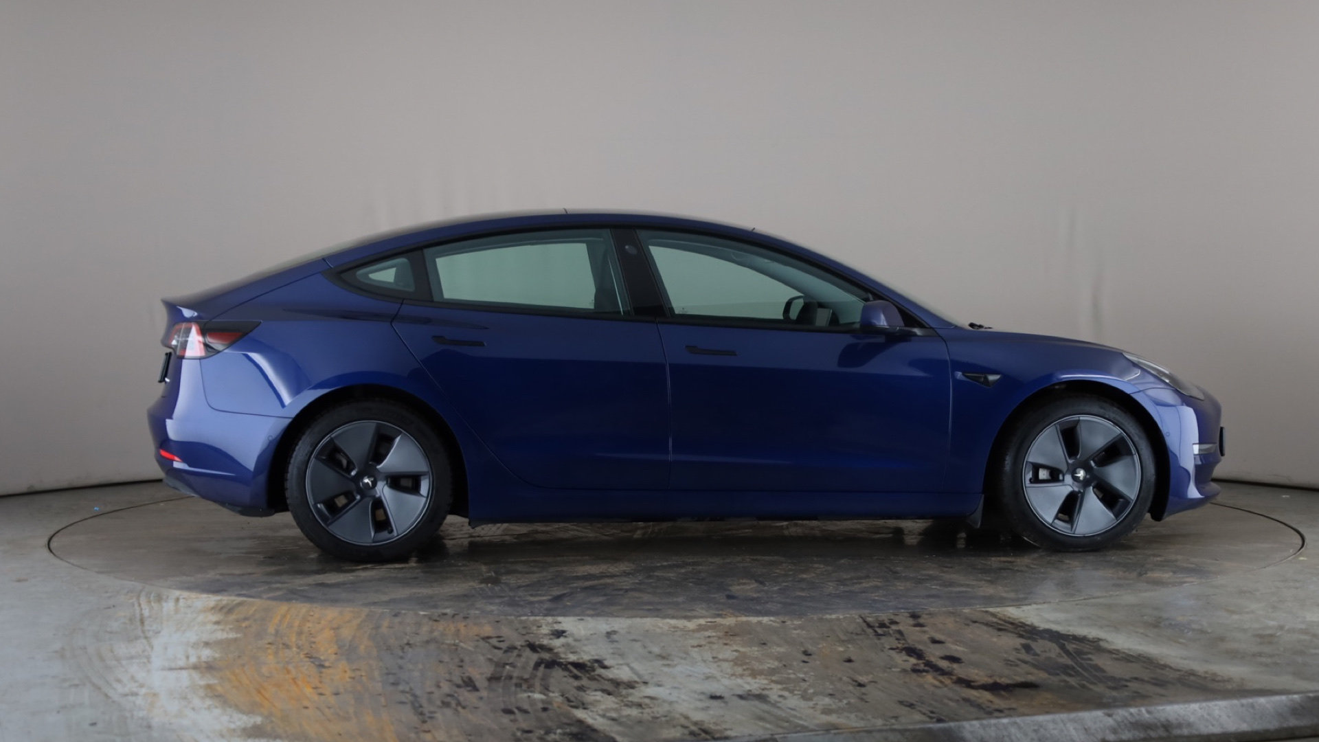 4020693 Long Range AWD 4dr Auto