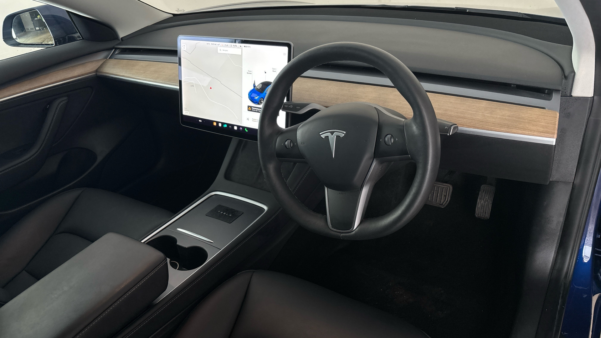 4020693 Long Range AWD 4dr Auto