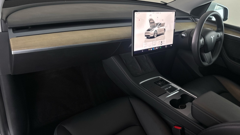 TESLA MODEL Y Image 10