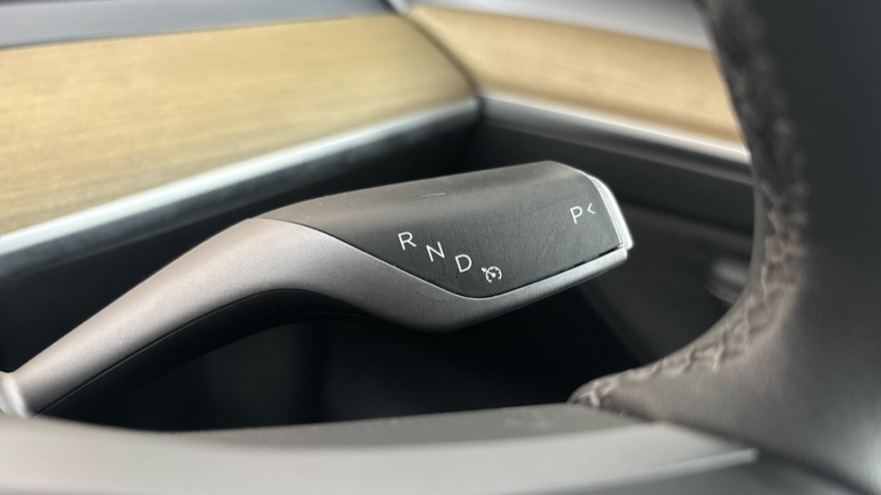 TESLA MODEL Y Cruise control