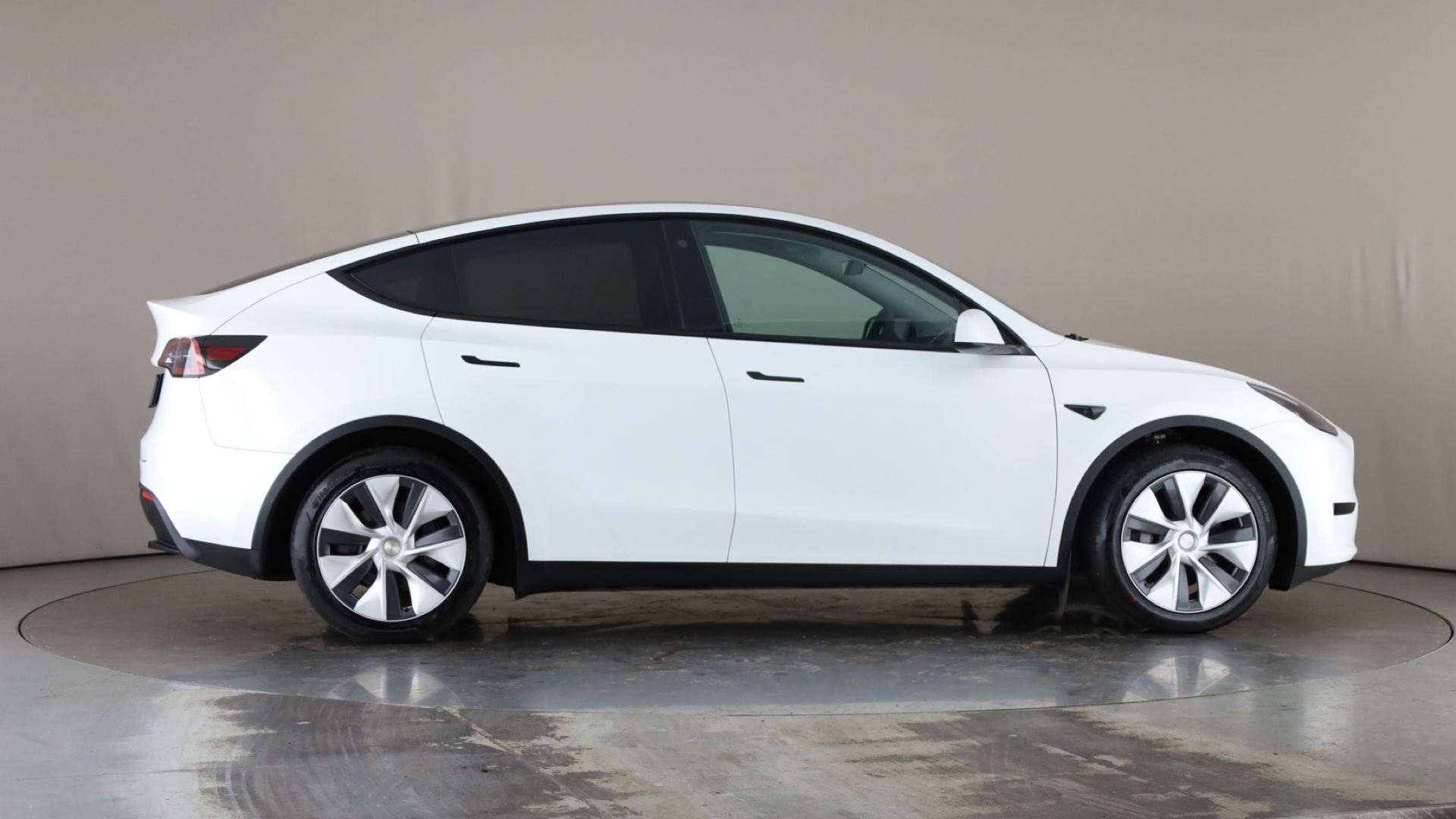 Tesla Model Y RWD 5dr Auto