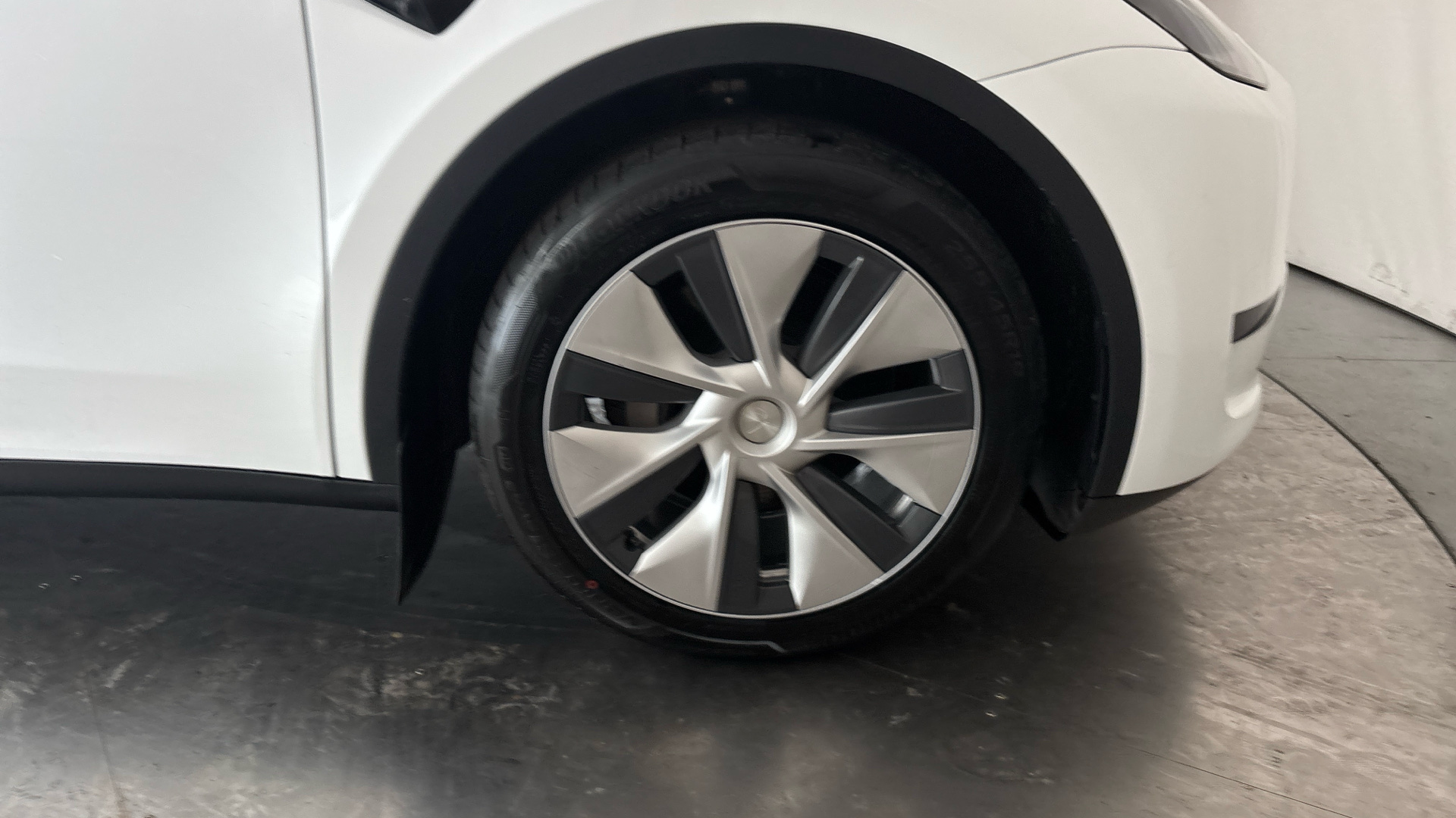 Tesla Model Y RWD 5dr Auto