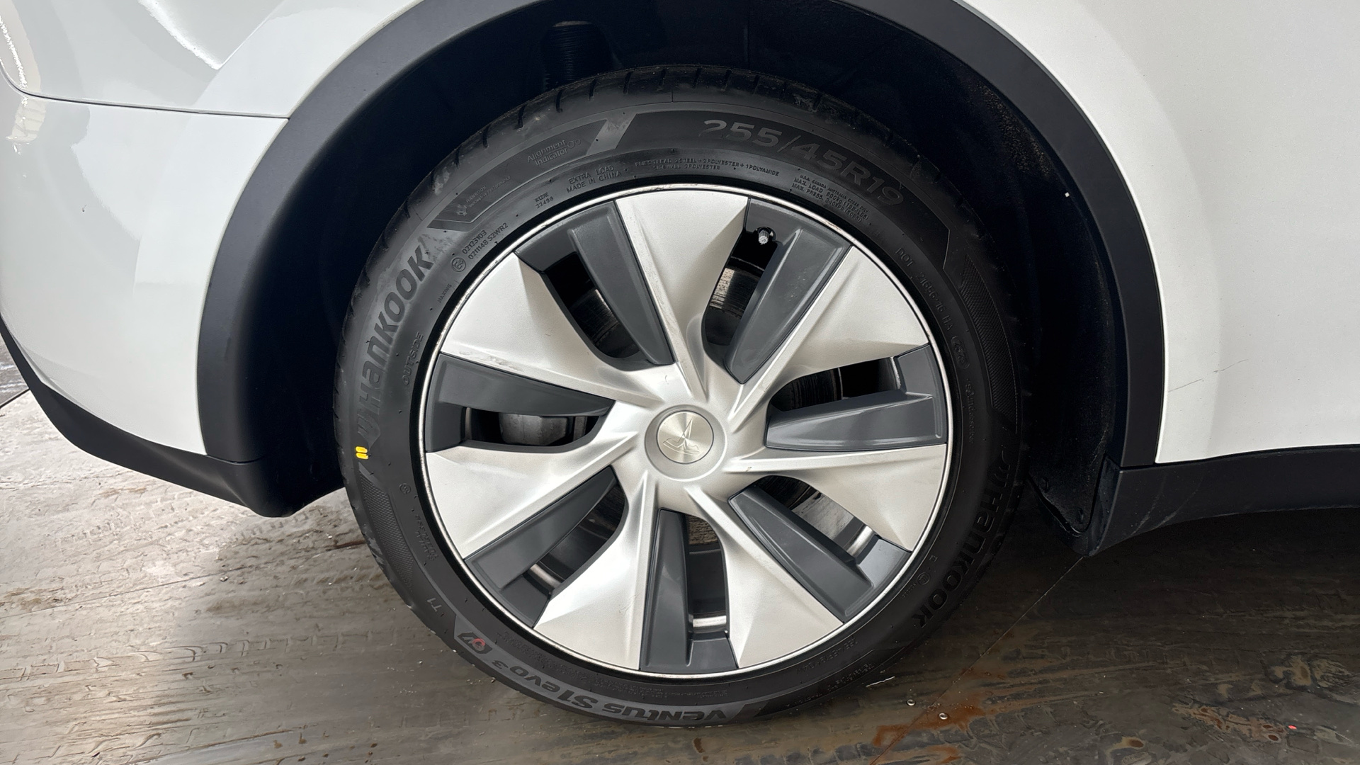 TESLA MODEL Y MODEL Y HATCHBACK RWD 5dr Auto