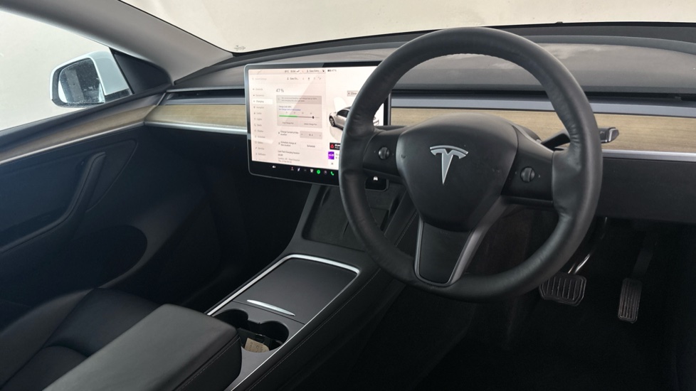 TESLA MODEL Y Image 9