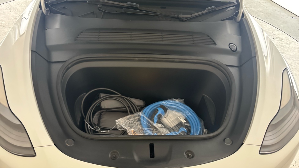 TESLA MODEL Y Image 16
